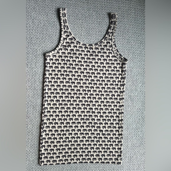 Banana Republic Tank Top, Medium, Beige with Muted Purple Elephant Print. NWOT - Picture 3 of 7